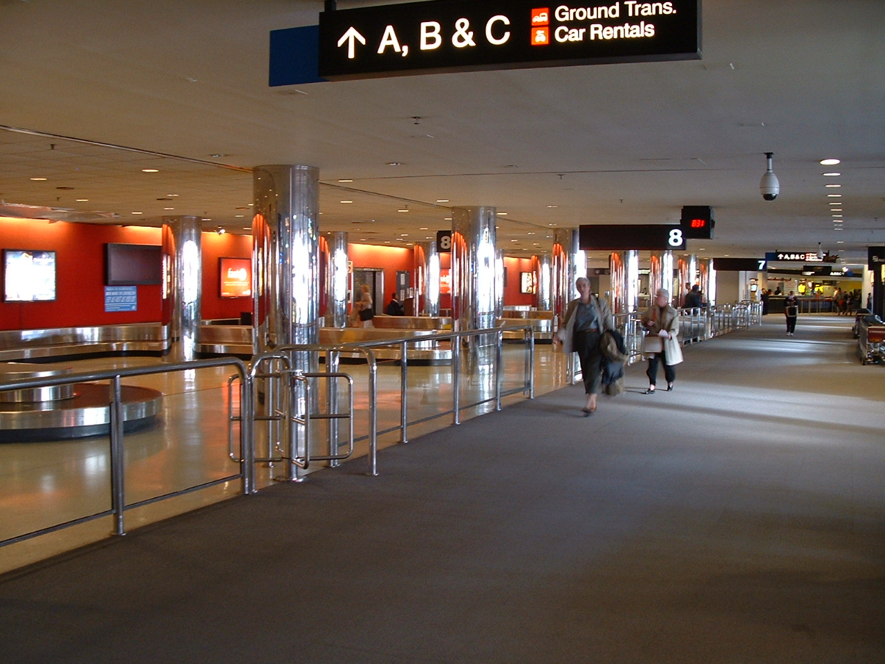 John Golf’s “Putting Around the USA”: Staking Our Claim at Unclaimed Baggage