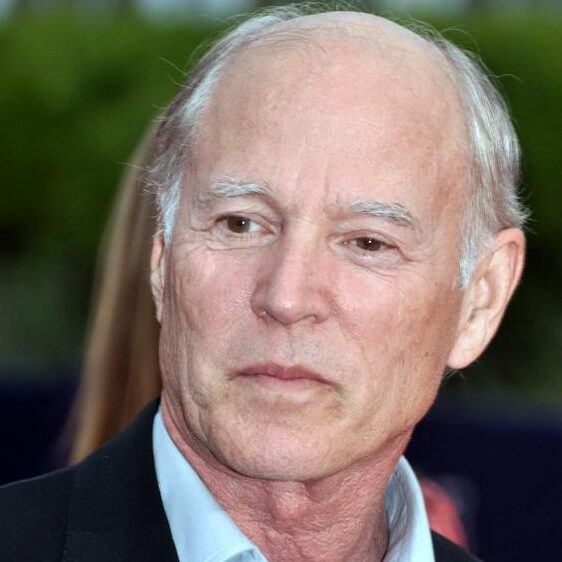 Kathleen Kennedy’s Husband Takes Aim at Fans: The Lucasfilm Media Coverage