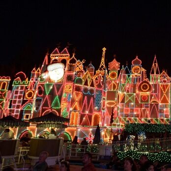 Disneyland Releases the 2022 Holiday Plans
