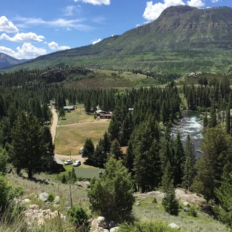 John Golf’s “Putting Around the USA”: Tortuga Bros Plan For A Week in Yellowstone