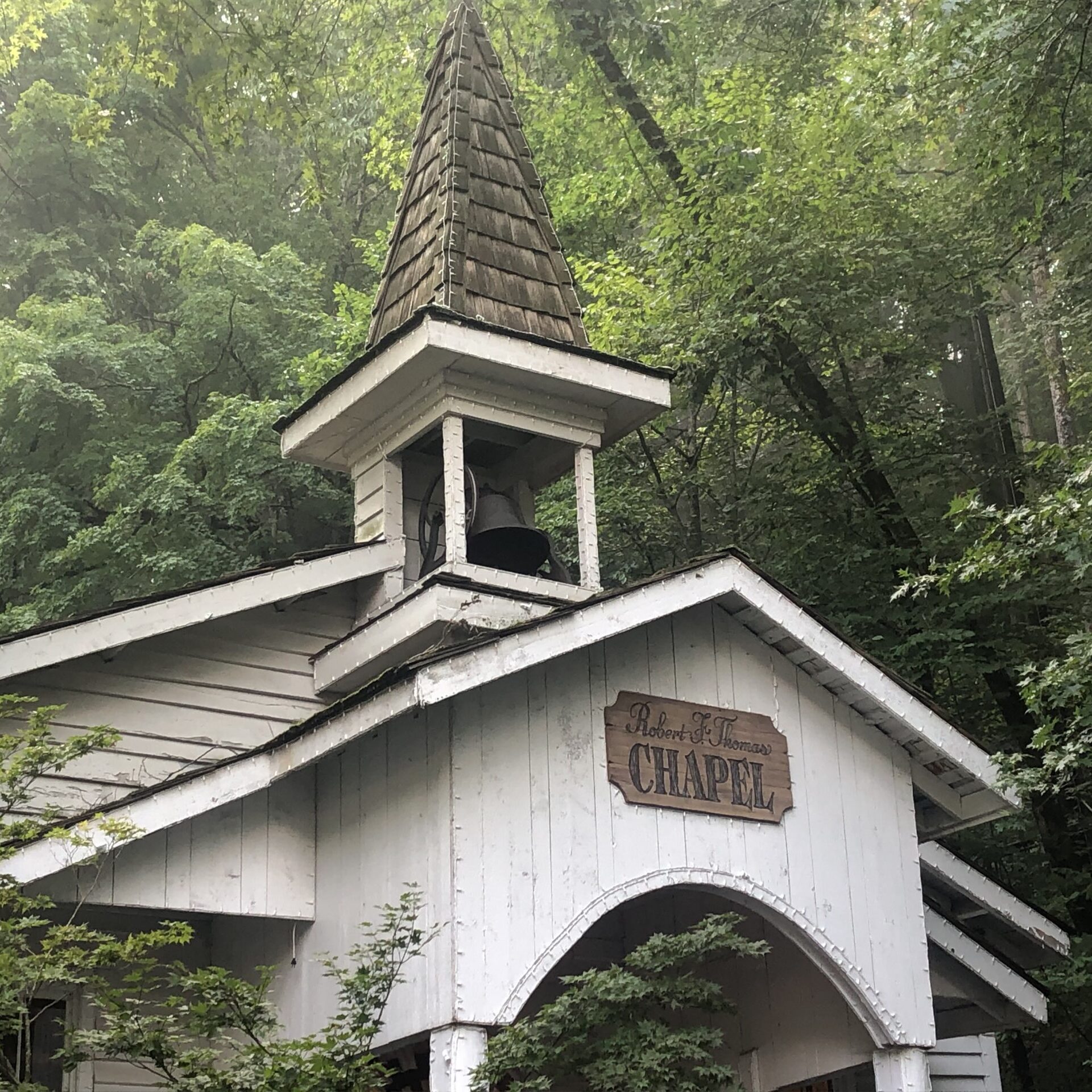 Journalist Goes to Dollywood, Is Shocked Over Christianity