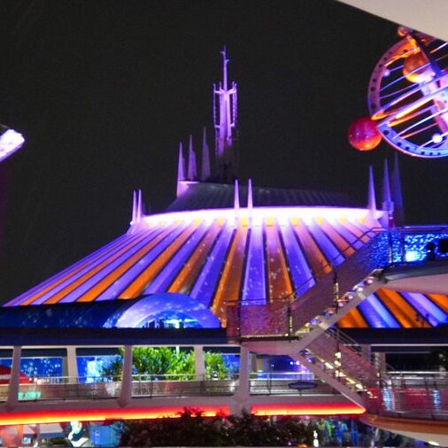 Space Mountain New Lighting Is AMAZING at MNSSHP!
