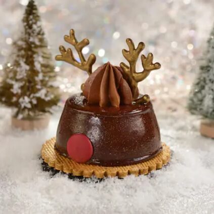 Disney World Announces Christmastime Treats for a Limited Time