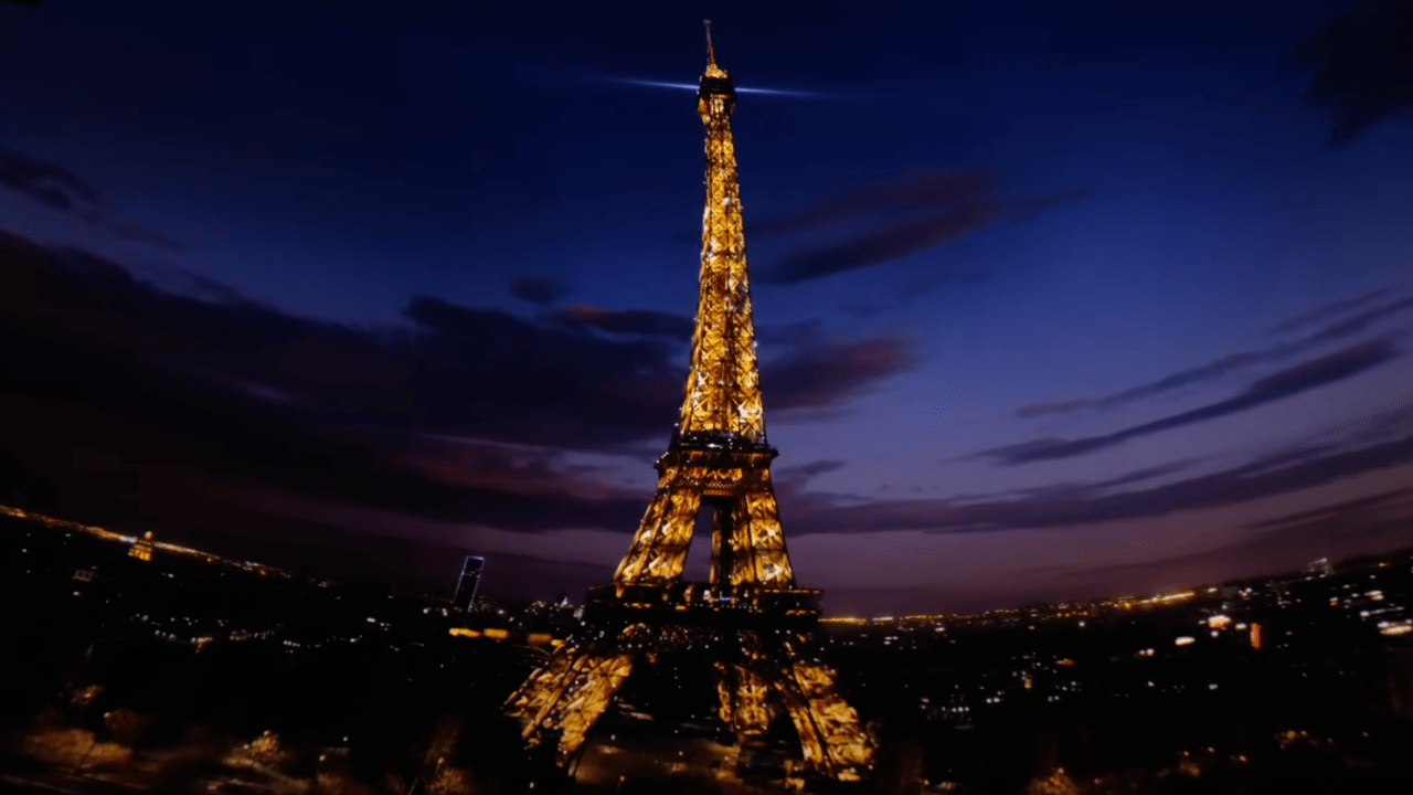 Soarin' Eiffel Tower