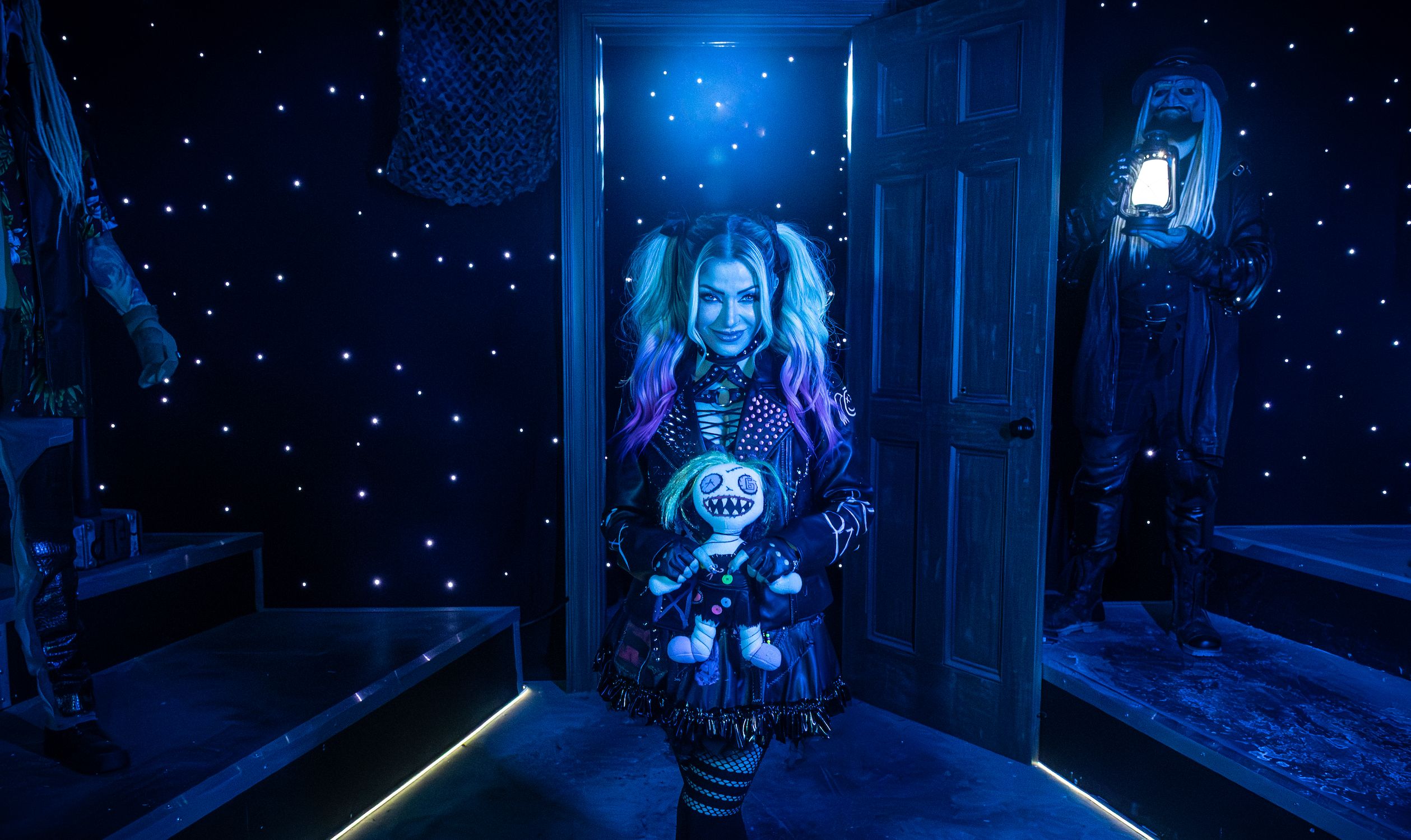 Alexa Bliss Halloween Horror Nights