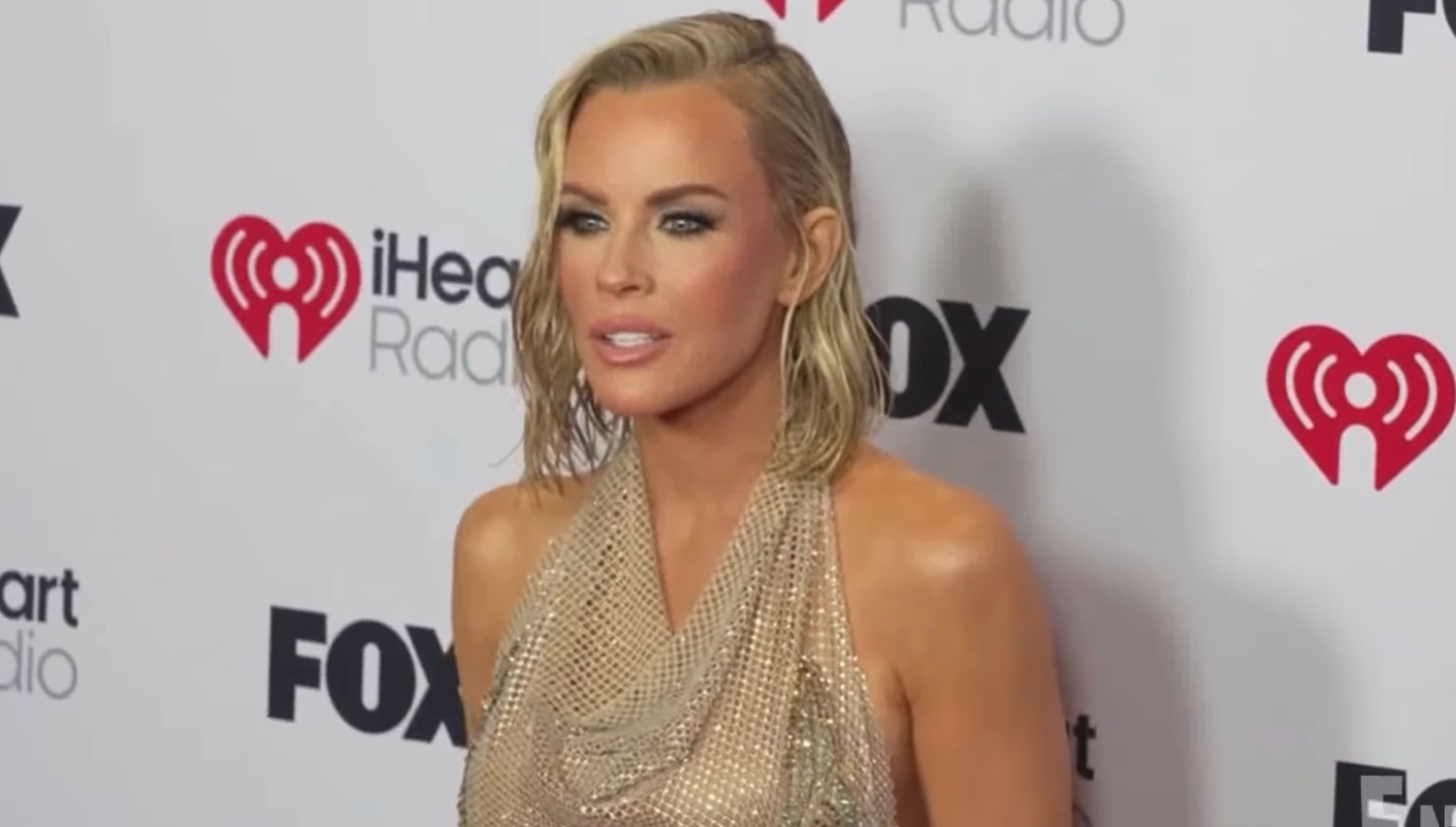 Jenny McCarthy photo op