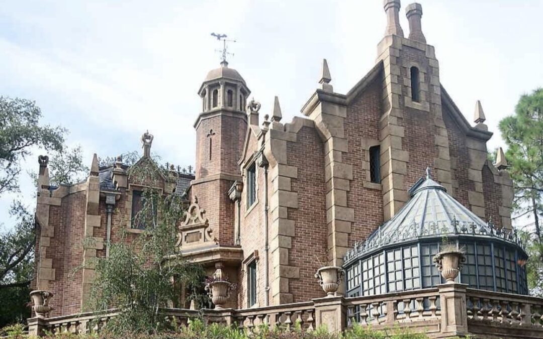 Magic Kingdom Starts Haunted Mansion Refurbishment While Frontierland Already Lies in Ruin