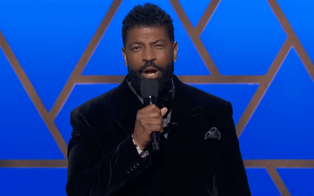 Deon Cole Mocks John Davidson’s Tourette’s at NAACP Award Show as Hollywood Backlash for BAFTAs Incident Continues