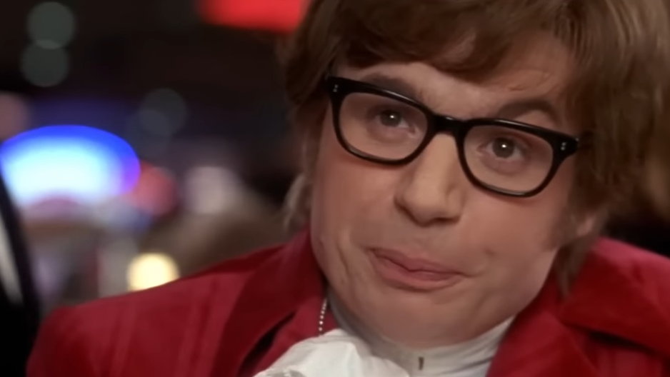 Austin Powers International Man of Mystery (1997) Official Trailer – Mike Myers Comedy HD 00-00-32 A 60s man in large glasses smirks