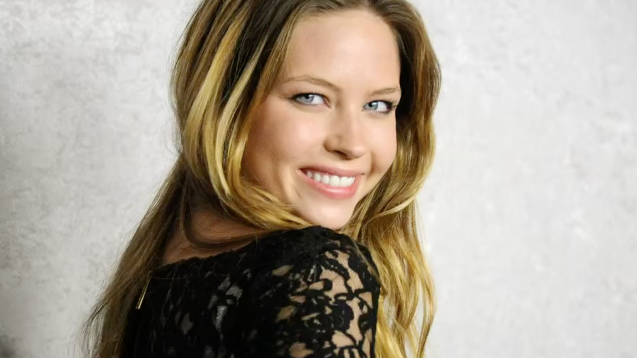 Daveigh Chase Cover Daveigh Chase