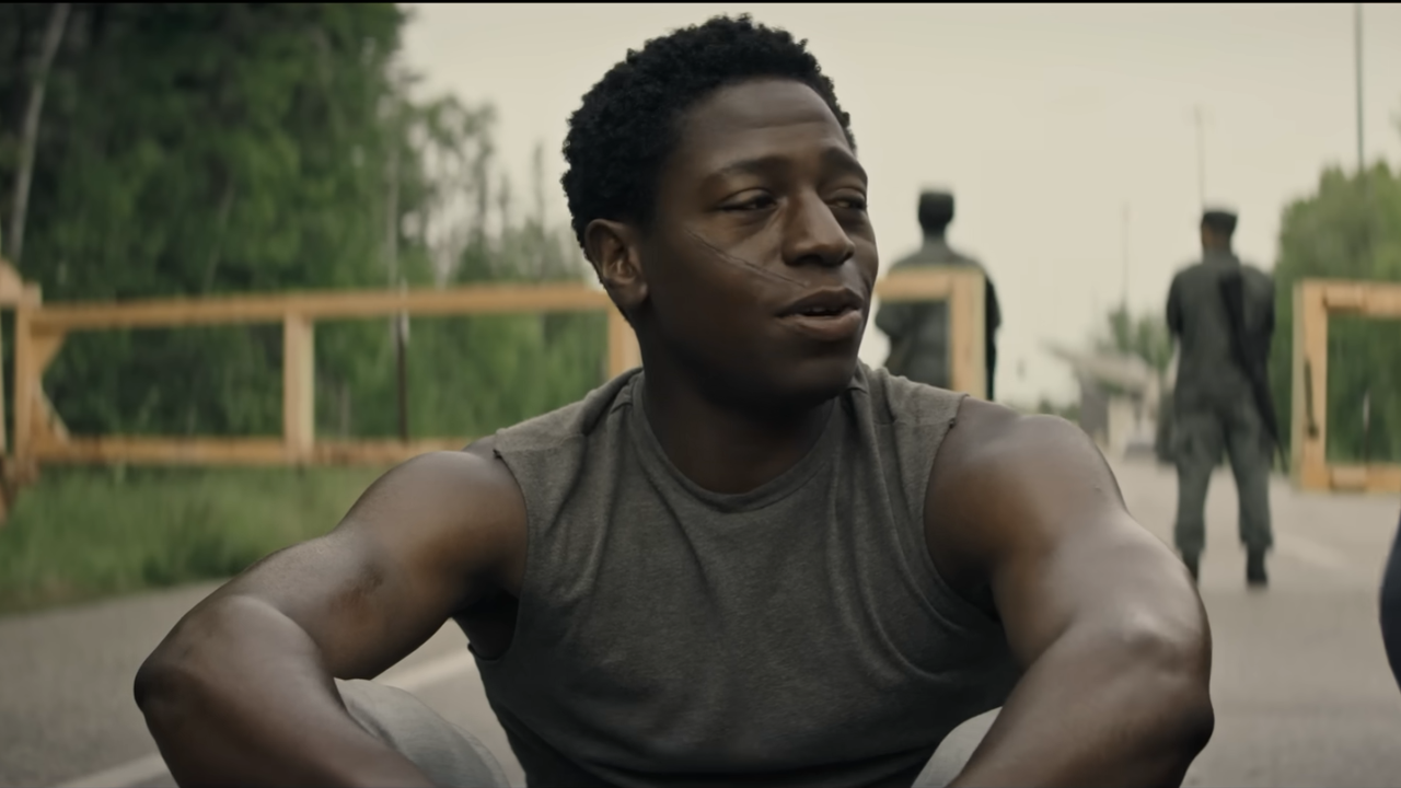 (52) The Long Walk (2025) Official Trailer – Cooper Hoffman, David Jonsson 00-00-08 A seated young man speaks to the side, introducing himself.