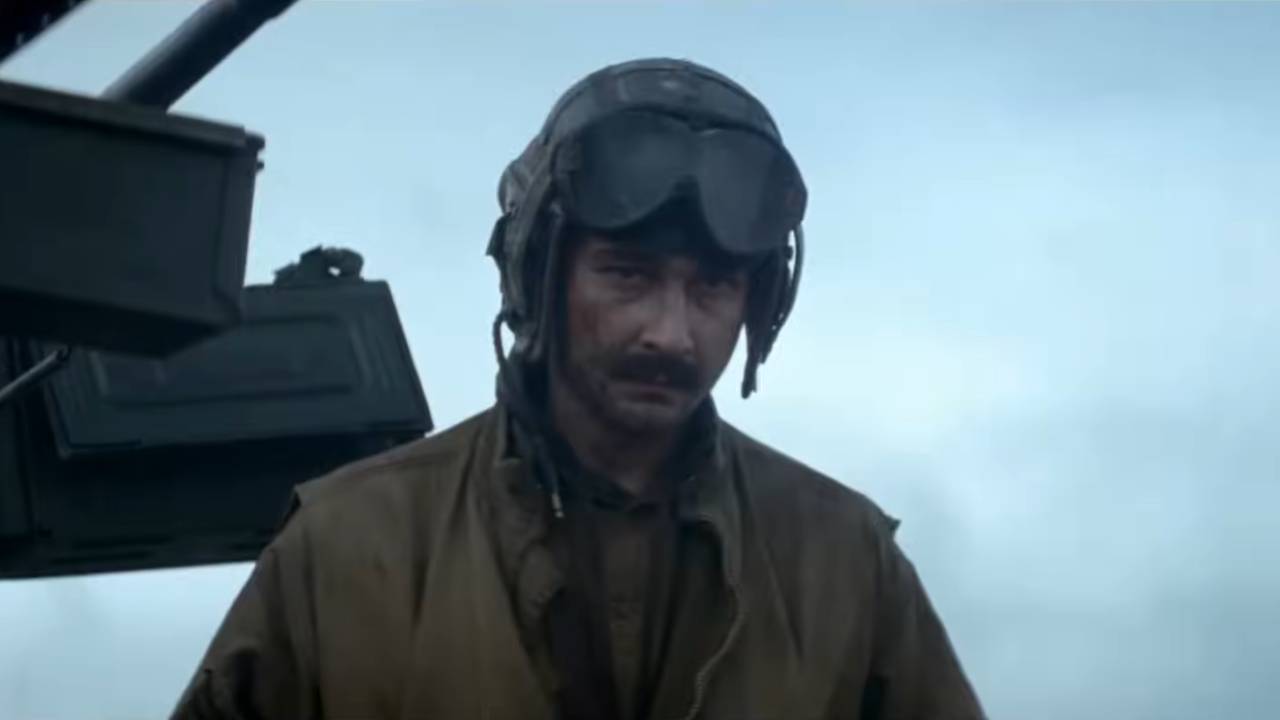 (181) FURY – Official Trailer 00-00-26 A WWII soldier glowers