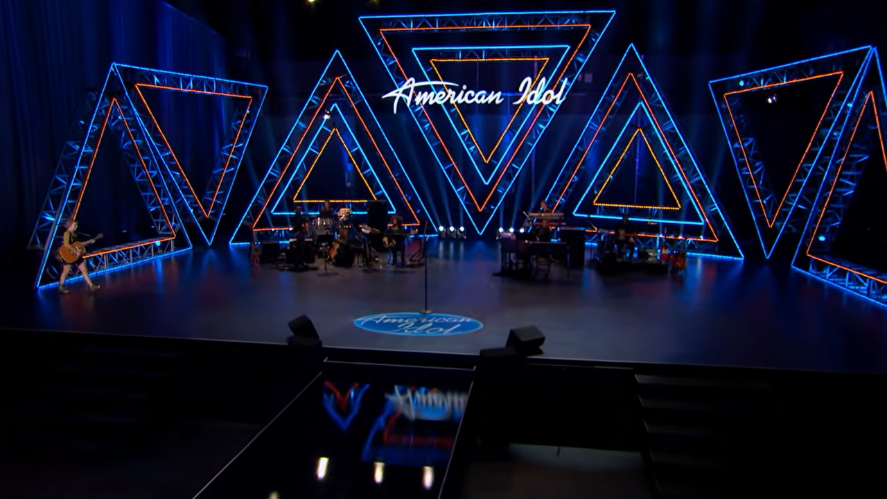(647) Maddie Poppe Sings Original Song for Her Hollywood Week Solo Song – American Idol 2018 on ABC 00-00-03 The American Idol stage
