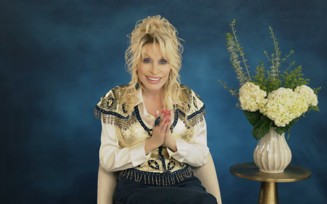 Dolly Parton Accepts Award With Posthumous Message Ending With “I Will Always Love You”