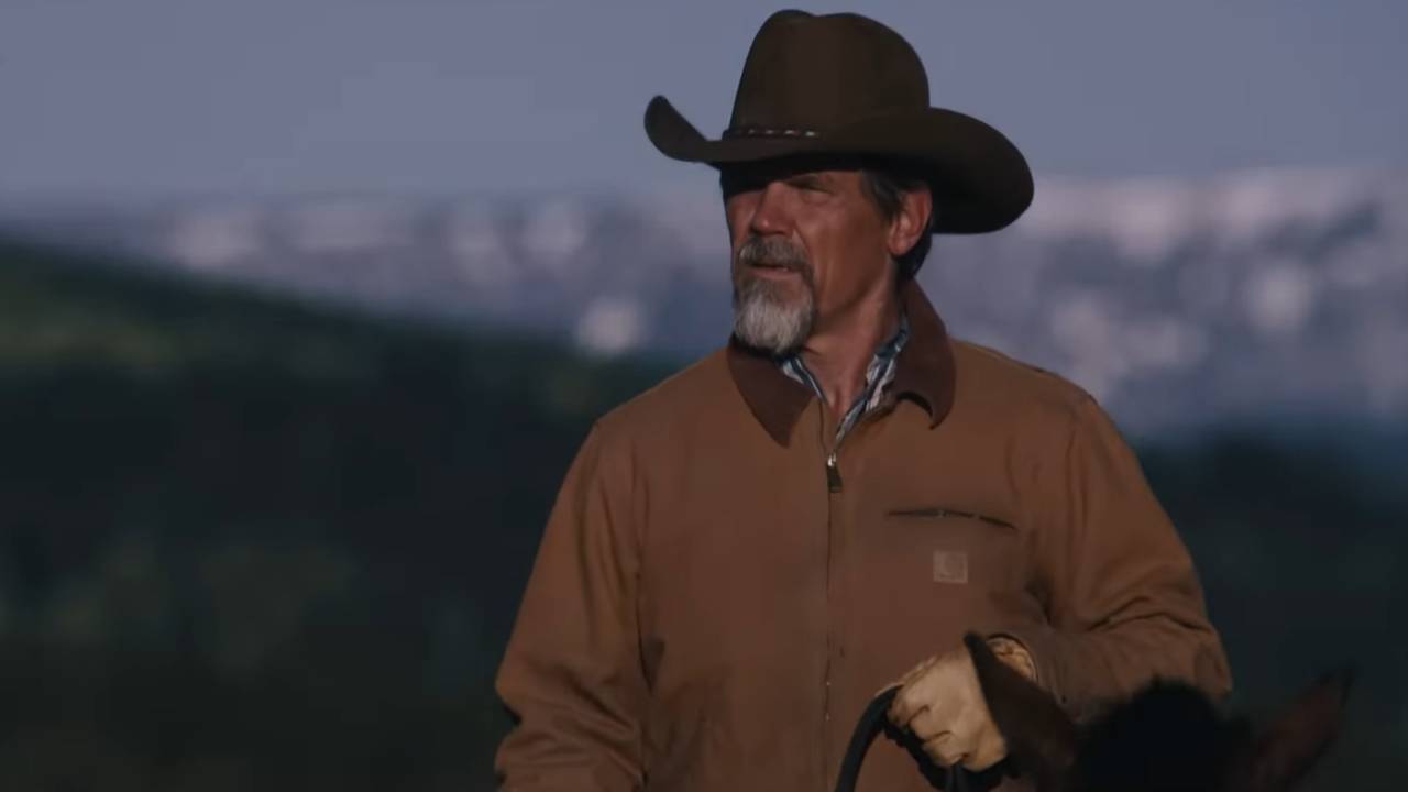 Josh Brolin on horseback