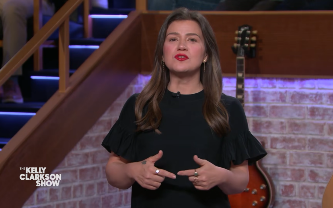 Store Raises Price of Toy Bird to $15 Million After Kelly Clarkson Meltdown