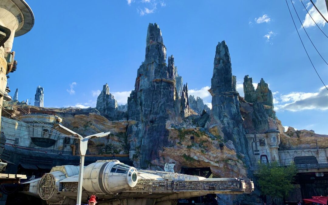 Star Wars: Galaxy’s Edge Now Offers a Dedicated Mandalorian and Grogu Meet and Greet